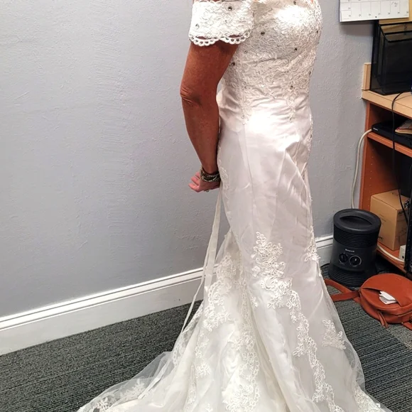 chinese dress ladies Mermaid / Trumpet Wedding Dresses Off Shoulder Sweep / Brush Train – TANYA  BRIDAL